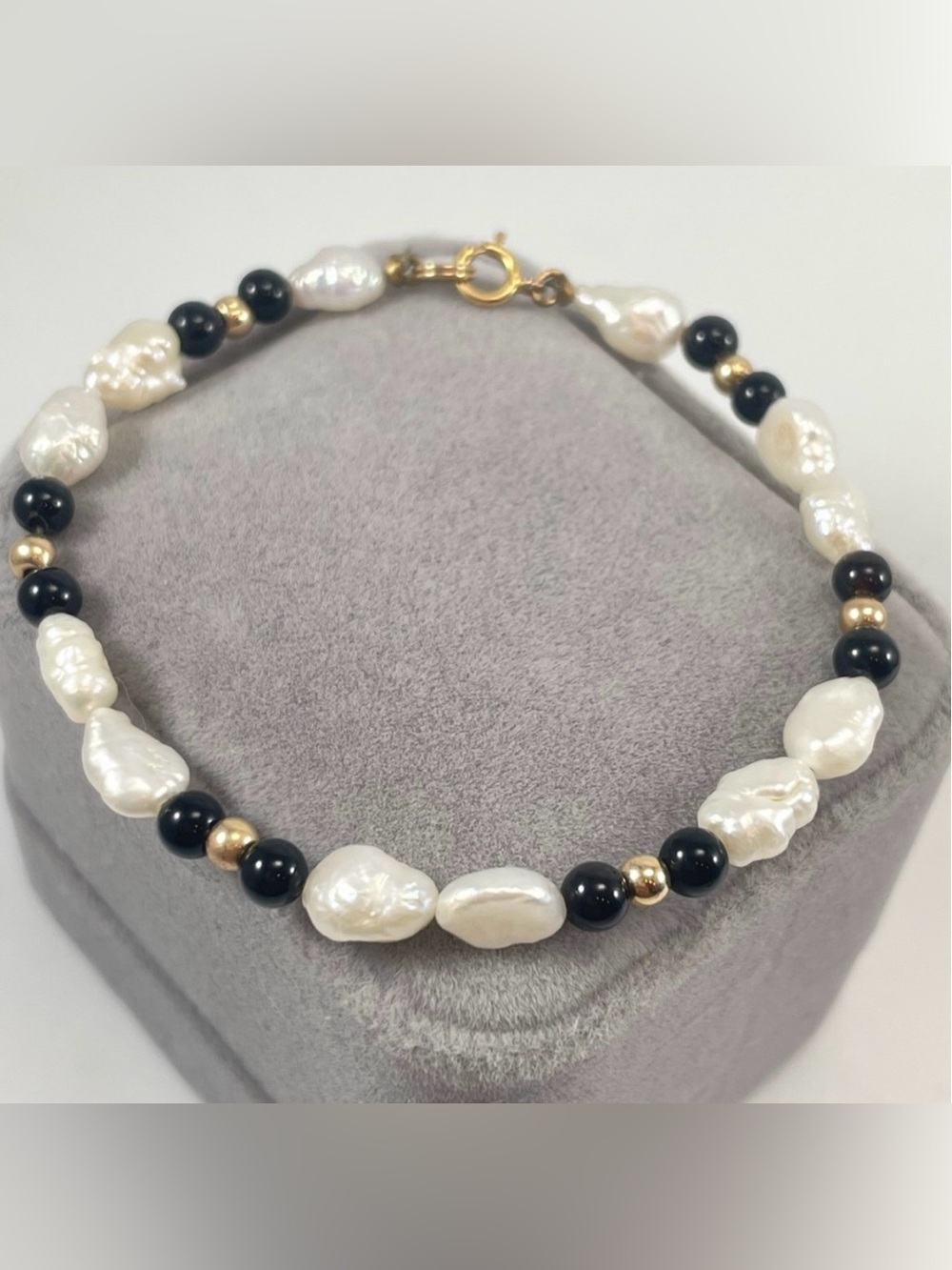 14K Gold Onyx Freshwater Baroque Pearl Beaded Bracelet Elegant Stunning Vintage